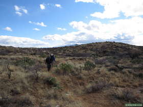 Cheetah and Raquel hiking along AZT Passage 14.