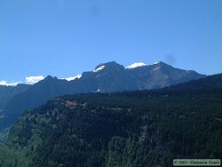 View along the Going to the Sun Road.