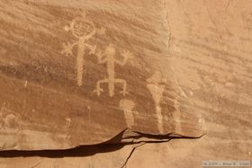 PIctographs near Jailhouse Ruin in Bullet Canyon.