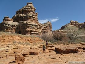 Mindy and Steve hiking up Grand Gulch.