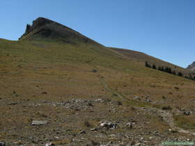 Looking back along the trail to the Truchas Peaks.