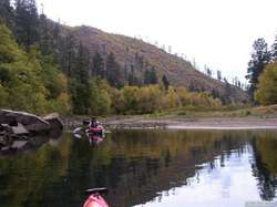 Here I am paddling back into the Chevelon Lake.